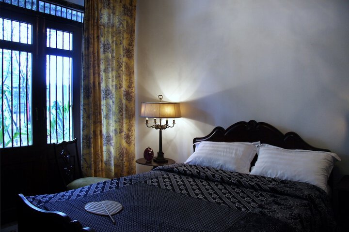 Room 5 of 40