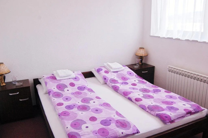 Room 2 of 9
