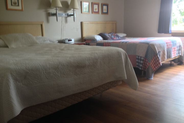 Room 15 of 32