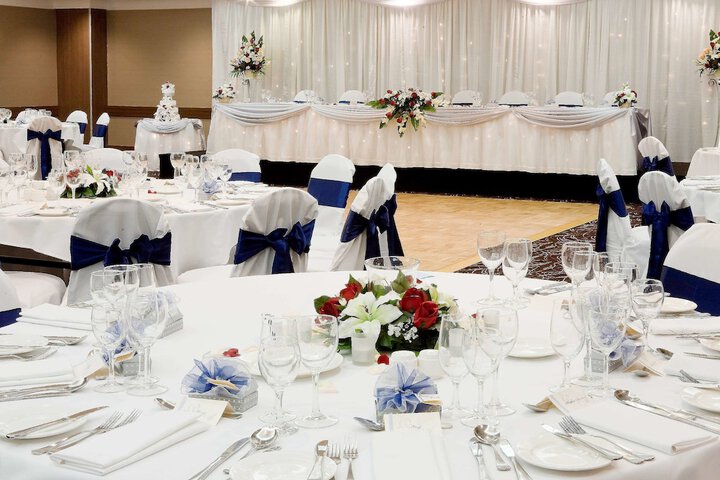 Ballroom/Hall 81 of 150
