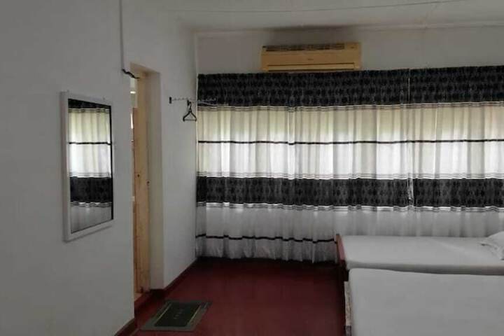 Room 3 of 59