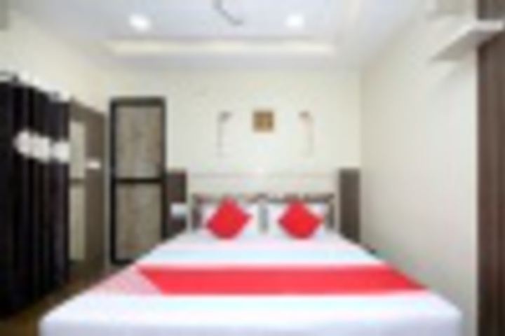 Room 171 of 407