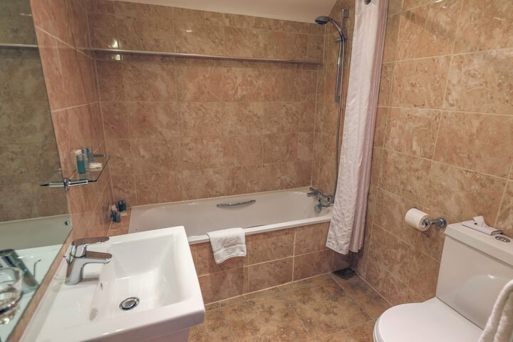 Room 54 of 74