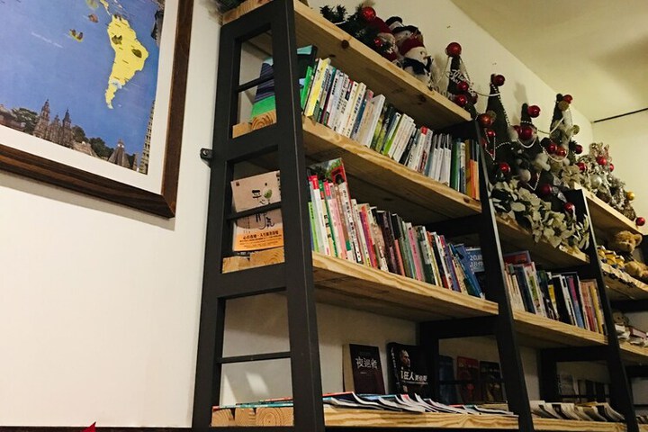 Room 30 of 49