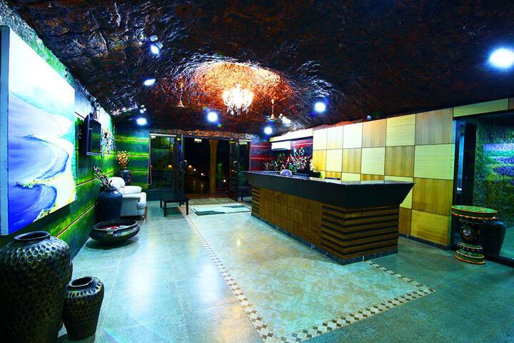 Hotel Interior 3 of 37