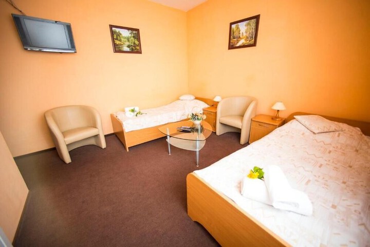 Room 7 of 15