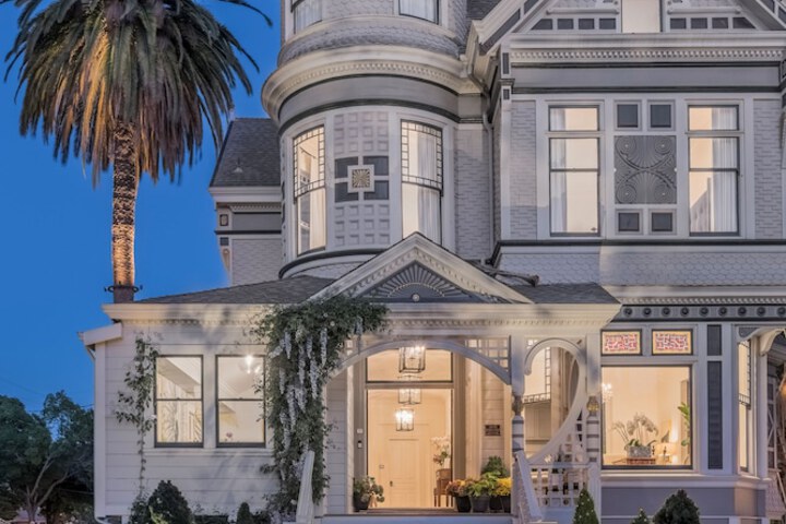 The George Luxury Boutique Inn