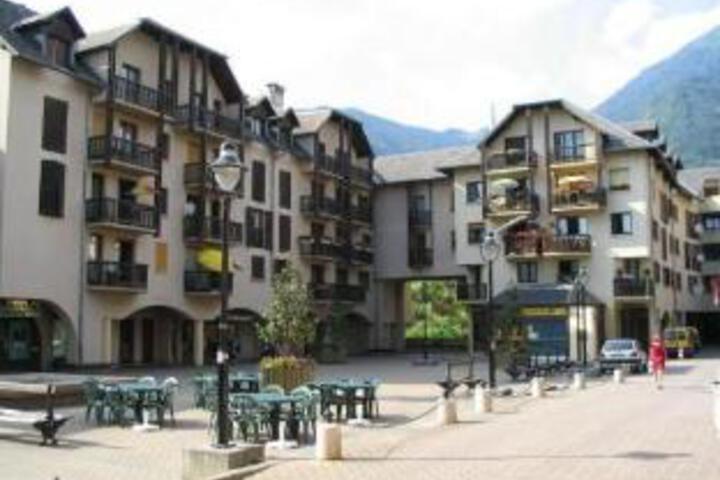 Hotel 3 of 3