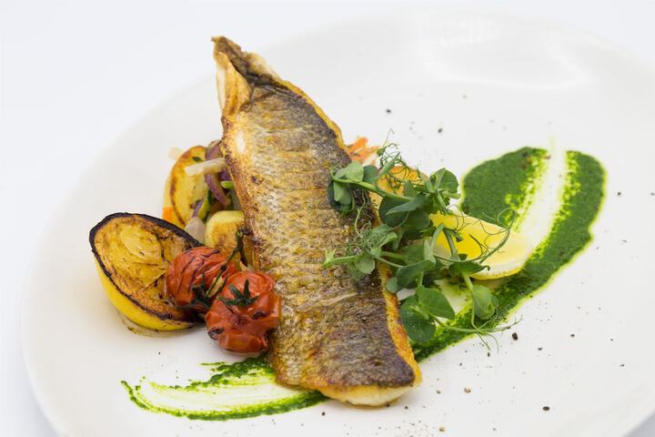 Dining 52 of 72