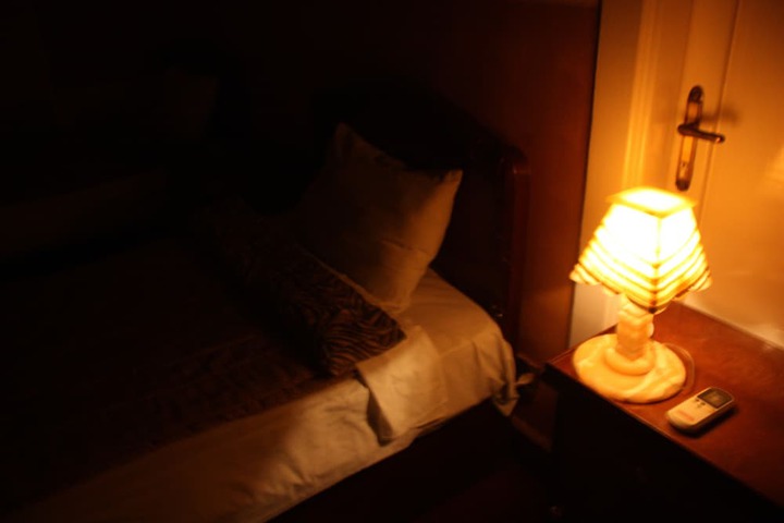 Room 27 of 38