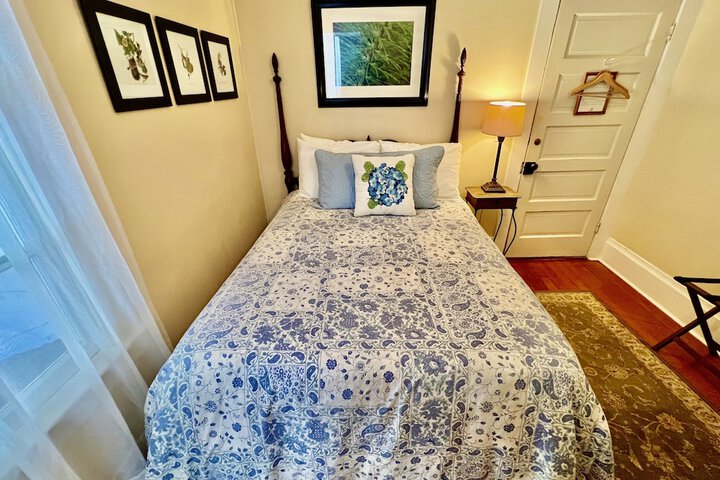 Room 18 of 113