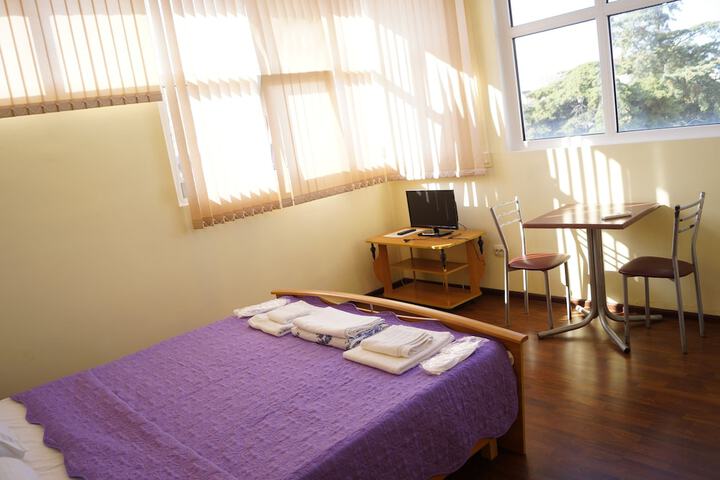 Room 7 of 8