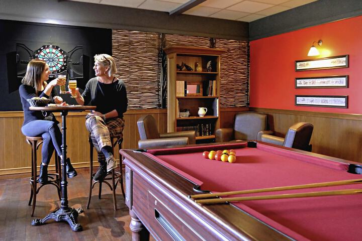Lounge 67 of 81