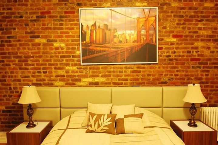 Room 80 of 324