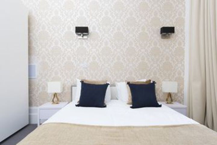 Room 7 of 20