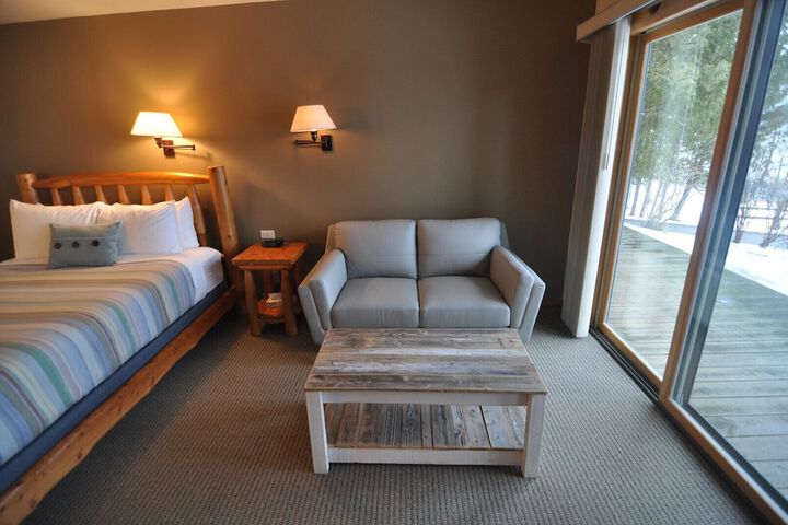 Room 25 of 62