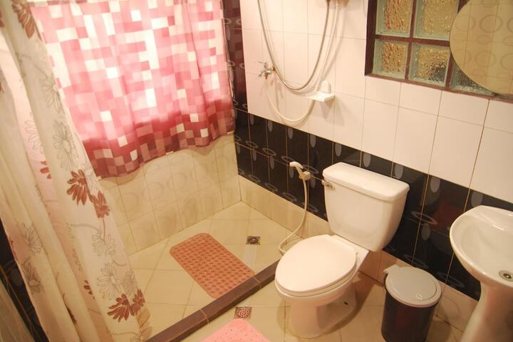 Room 12 of 20