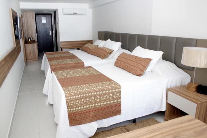Hotel Suite Photo