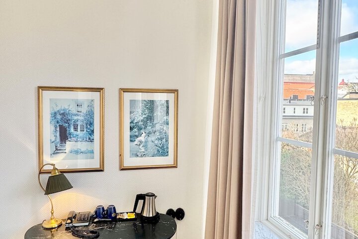 Room 100 of 212