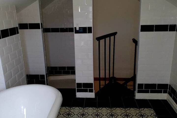 Room 44 of 59