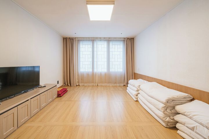 Room 30 of 84