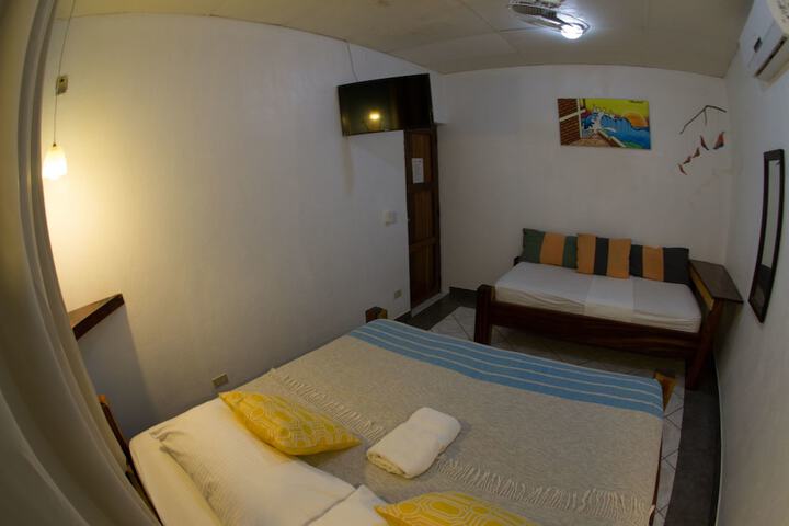 Room 4 of 48