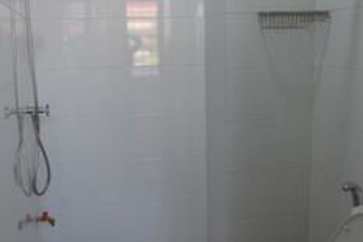 Room 2 of 8