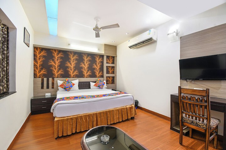 Room 14 of 27