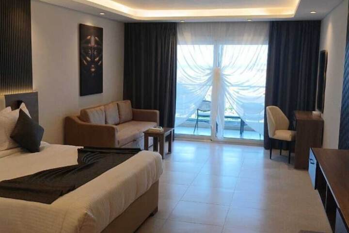 Room 5 of 63