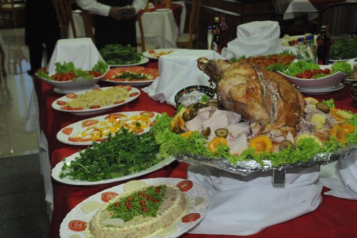 Dining 46 of 60