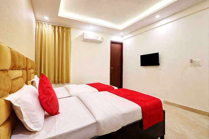 Room 15 of 43