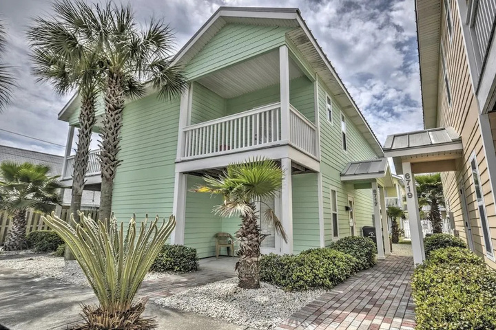 Exterior of 6717 Beach Drive - 1977178