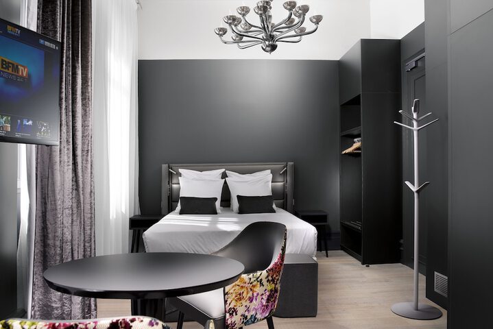 Room 3 of 23