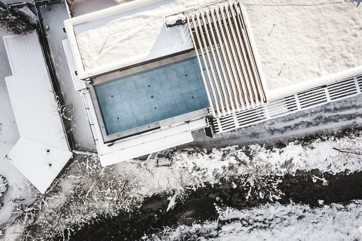 Hotel Pool