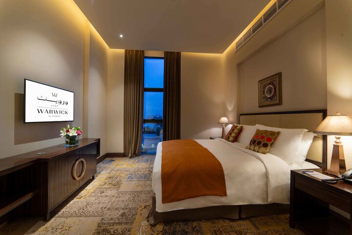 Room 12 of 60