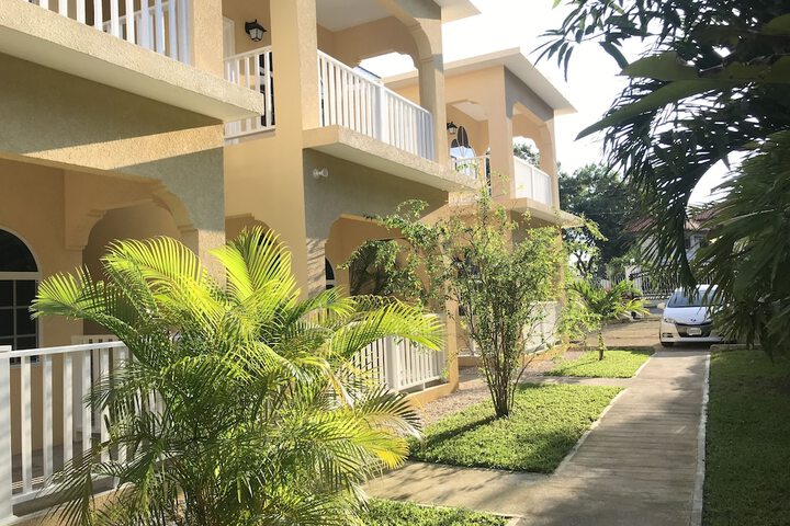 Hotel Exterior 65 of 66