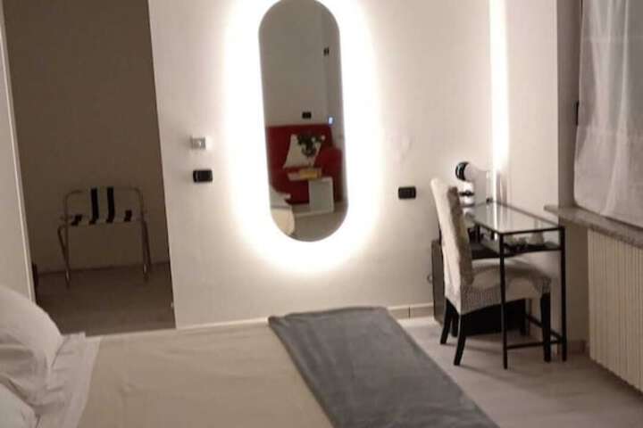 Room 19 of 44