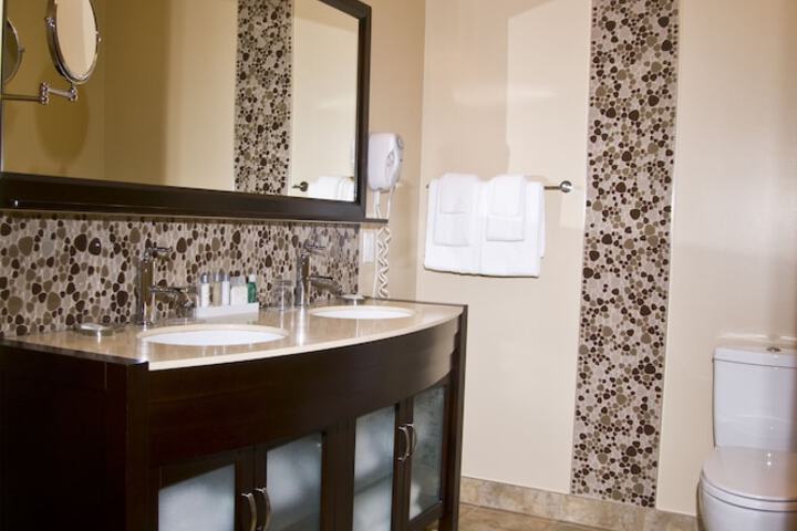 Bathroom amenities