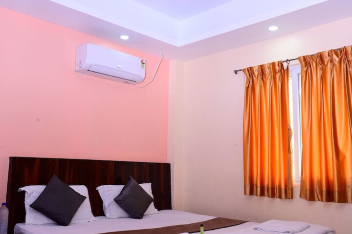 DhamStay Hotel Aradhya Near Beach Puri