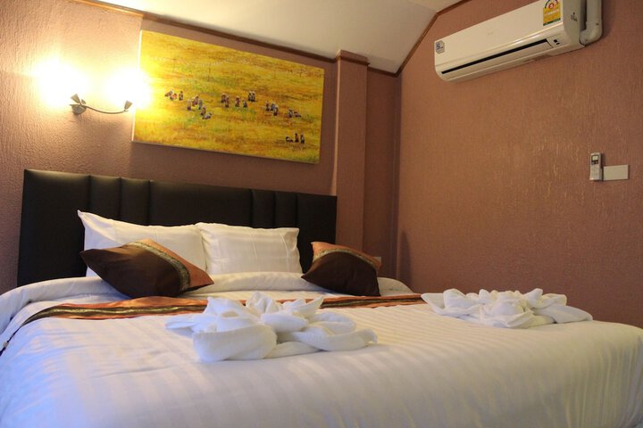 Room 10 of 83