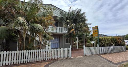 Exterior of Sussex Shores