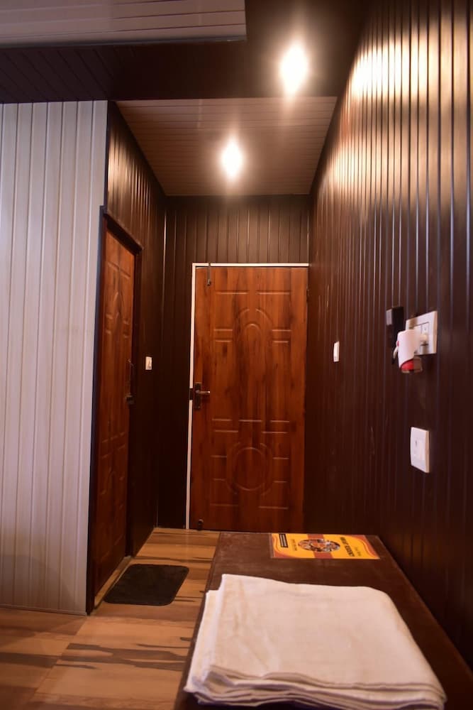 Himvant residency