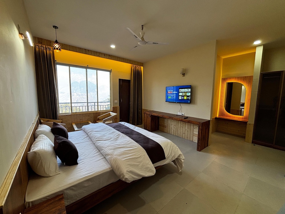 Hotel Cedar Wave