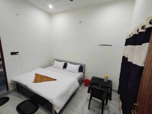 Hotel O by OYO Avantika Palace