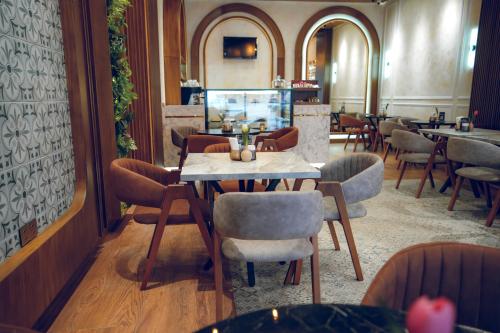Momentum Hotel Baku