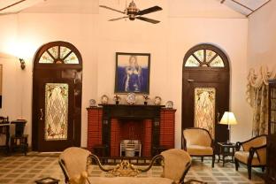 Mistry Sahibs Bunglow (Banyan Grove)