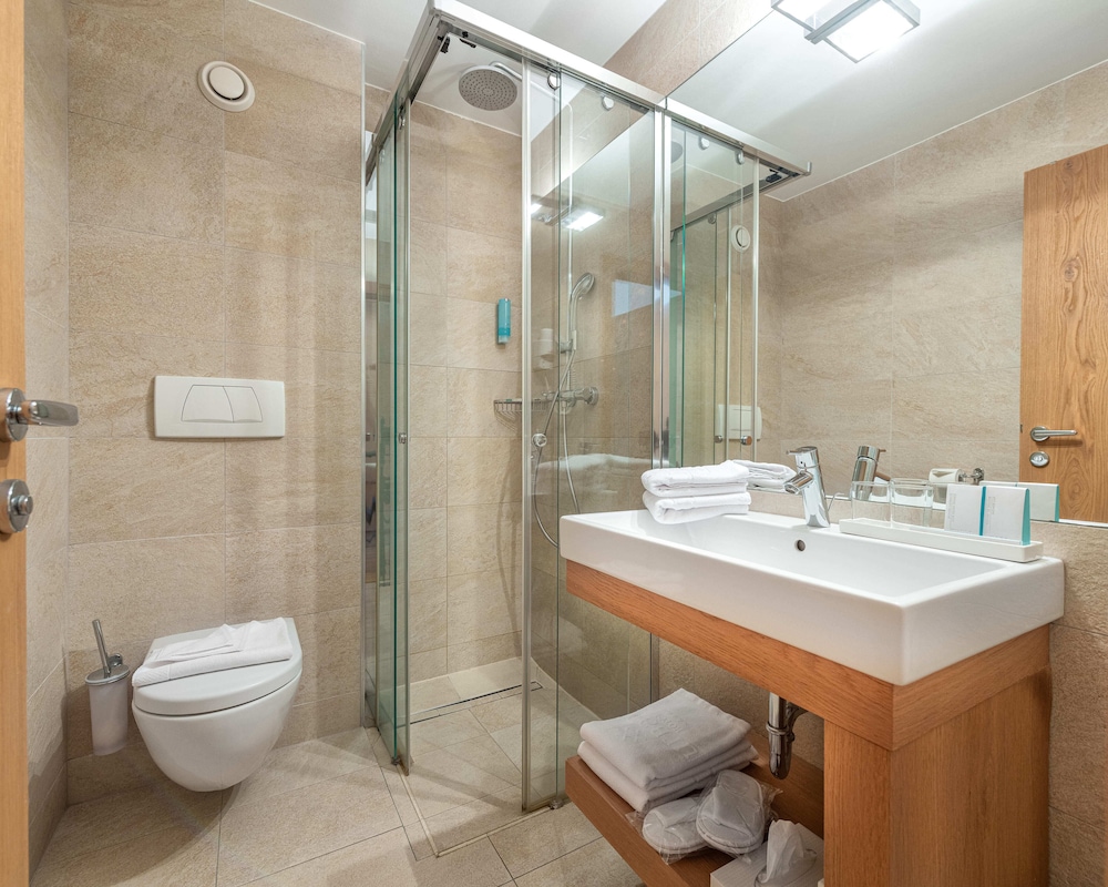 General 22 of 84
