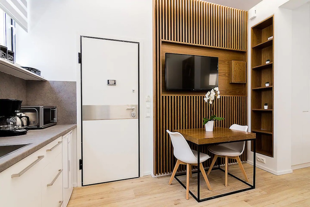 Brand New Flat Next to Syntagma Square