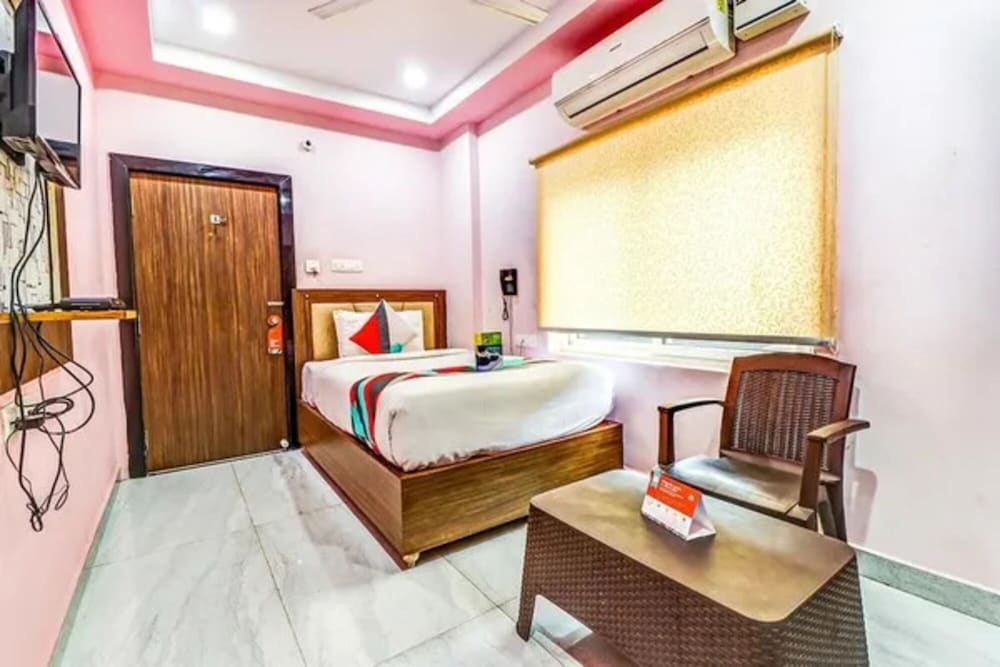 Fabhotel B Square