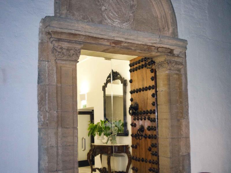 Darabenaz Hotel